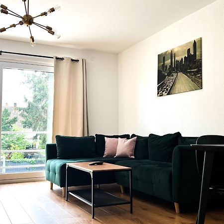 2 Zkb Apartment In Mannheim Kueche - Parken - Grosser Tv Экстерьер фото