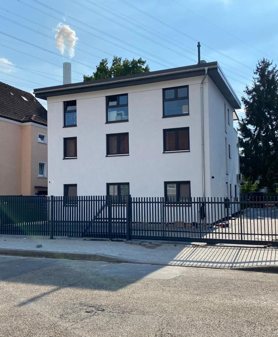 2 Zkb Apartment In Mannheim Kueche - Parken - Grosser Tv Экстерьер фото
