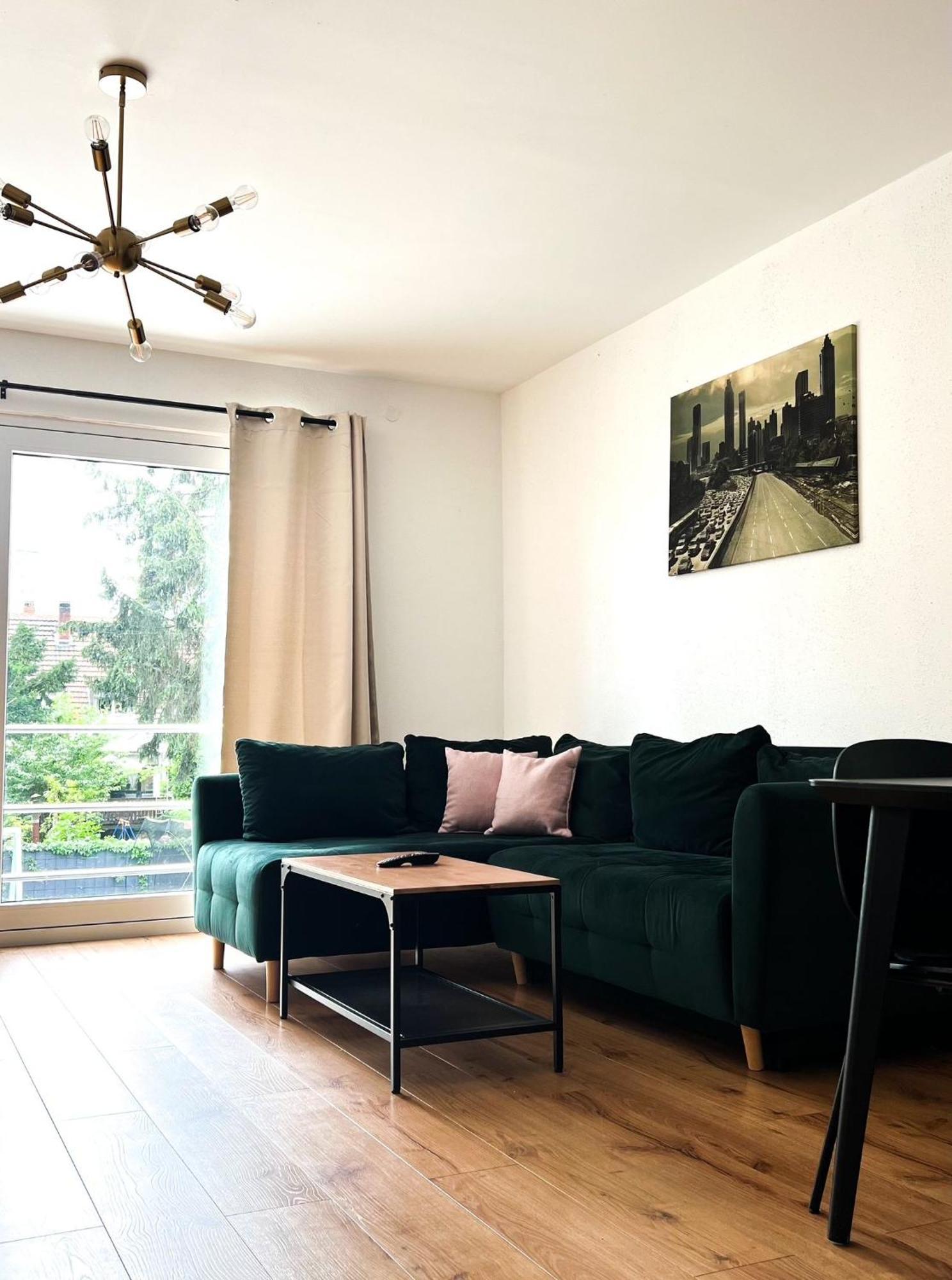 2 Zkb Apartment In Mannheim Kueche - Parken - Grosser Tv Экстерьер фото